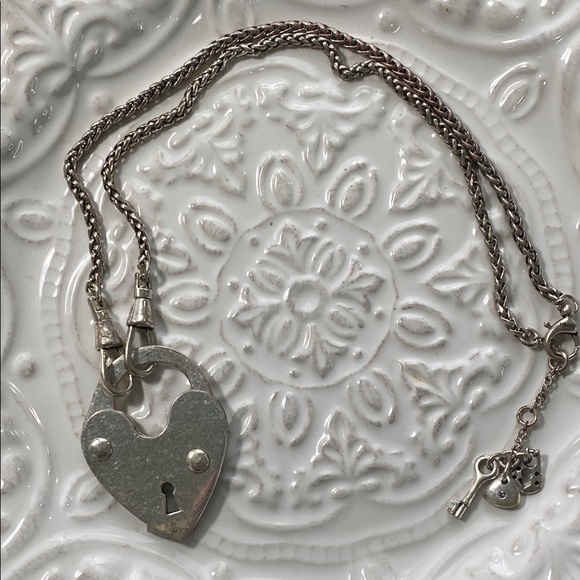 Fossil Silver Heart Padlock Necklace with Keyhole Vintage Bohemian Whimsical - Picture 9 of 13